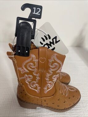PAWZ Girls Brown Western Embroidered Pull-On Boots